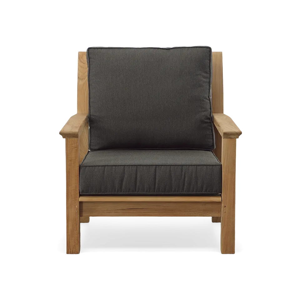CHELSEA LOUNGE CHAIR