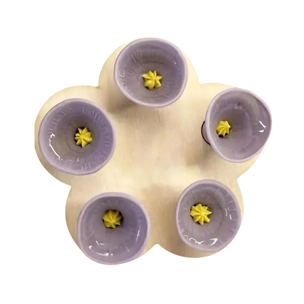 Discreet Attractive Color Bee Cup