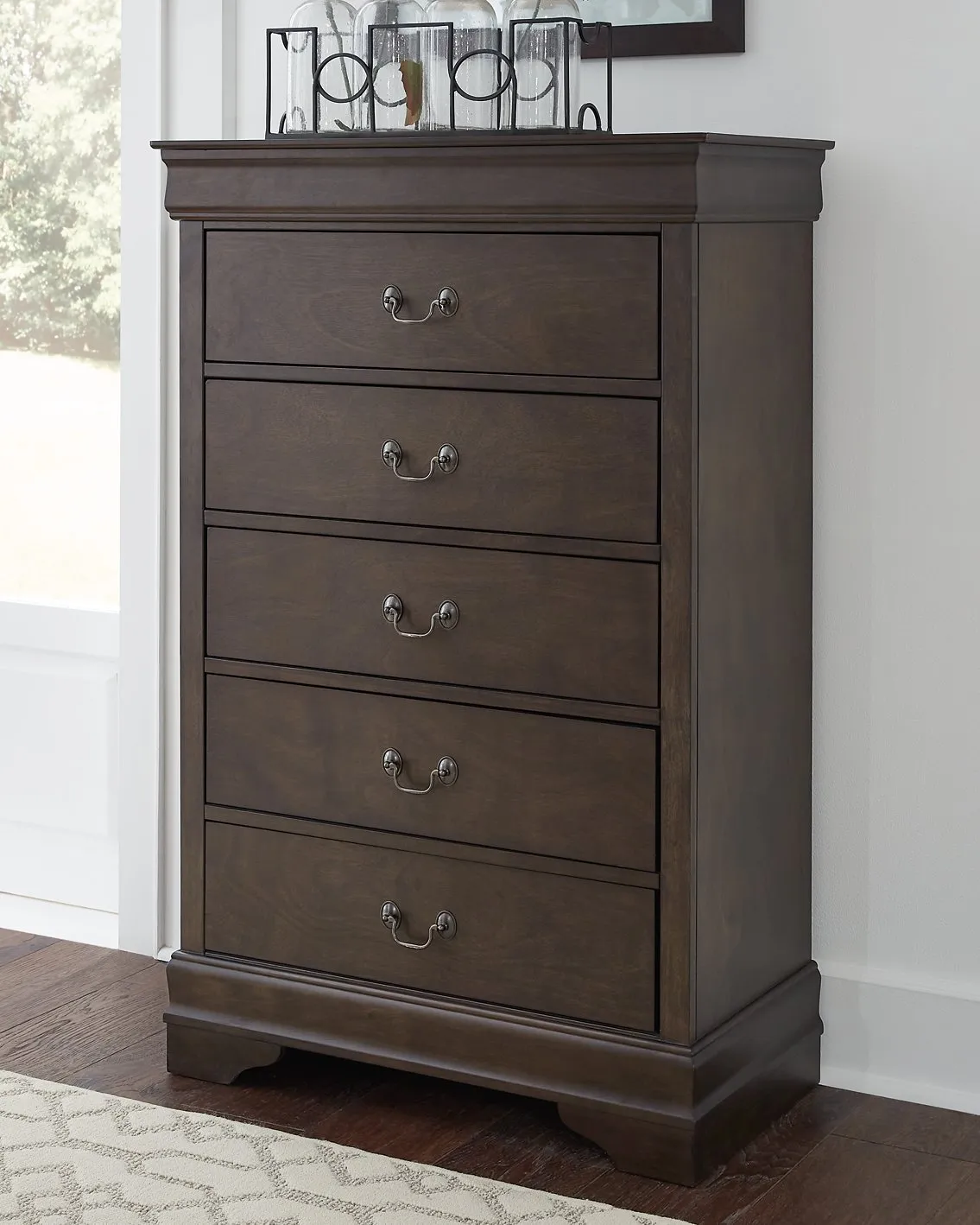 Leewarden Chest of Drawers