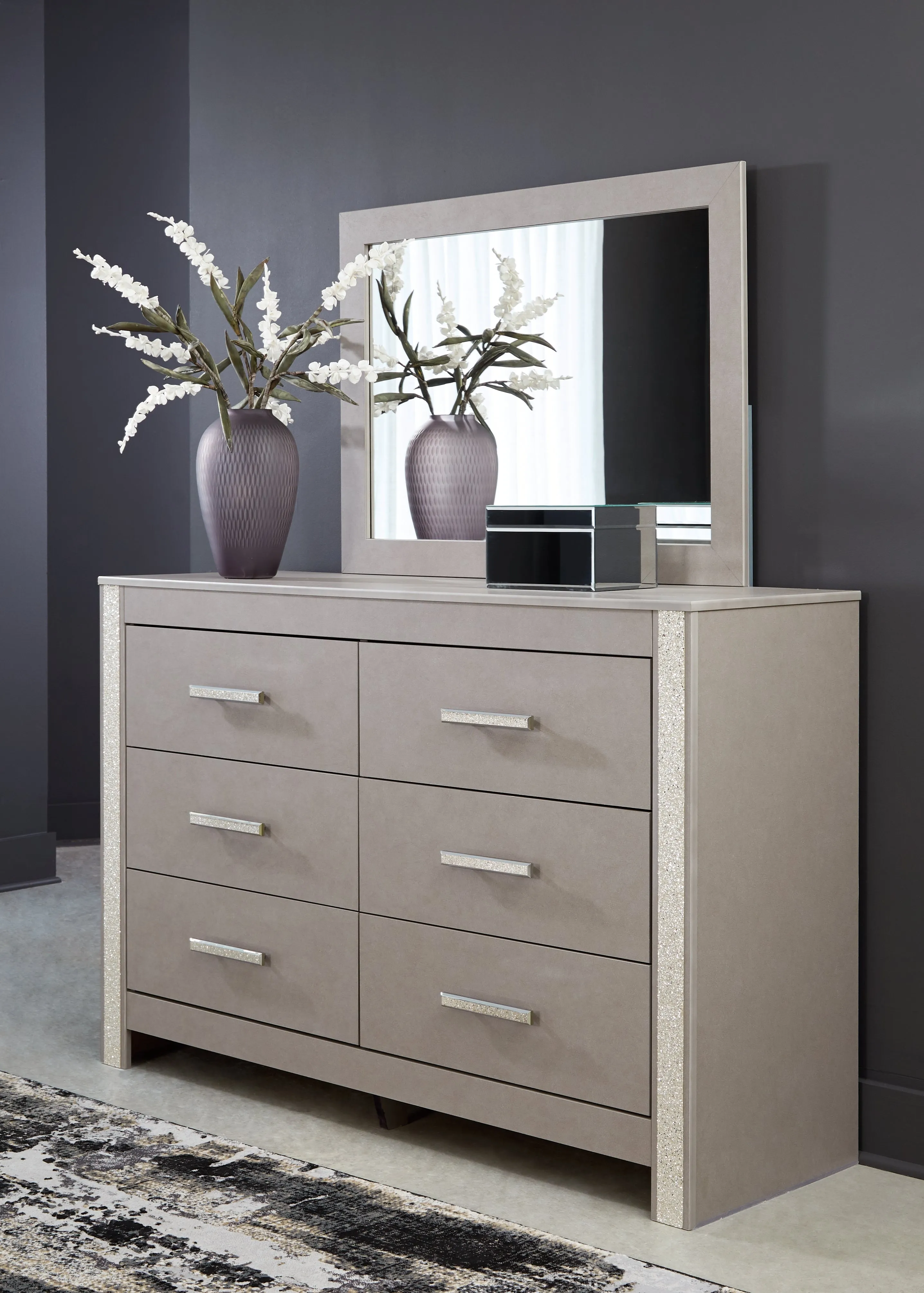 Surancha Full Panel Bed with Mirrored Dresser, Chest and Nightstand in Gray