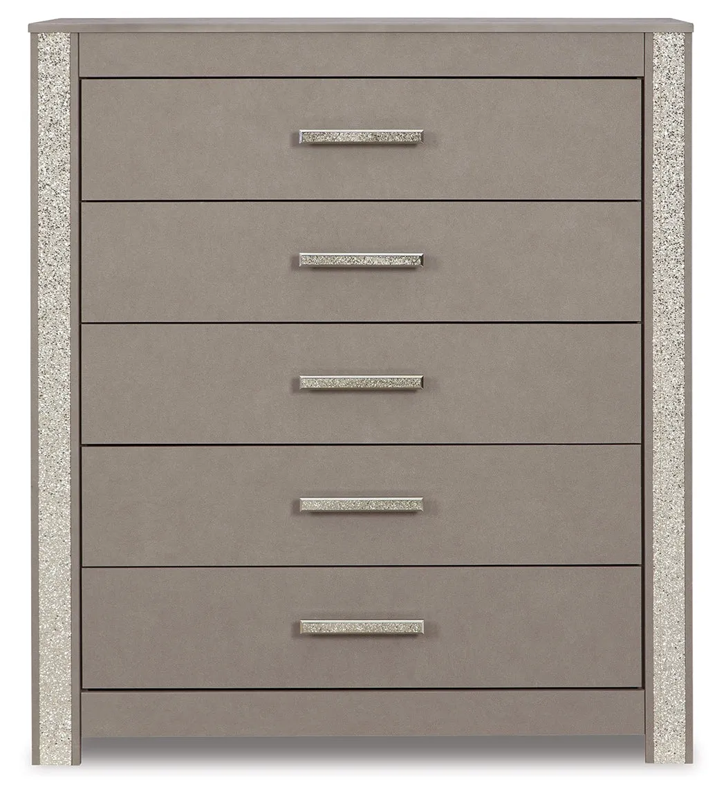 Surancha Full Panel Bed with Mirrored Dresser, Chest and Nightstand in Gray